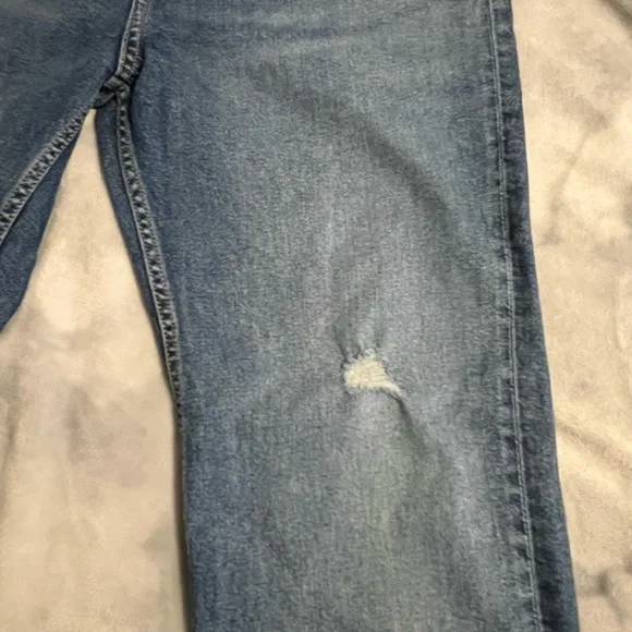 H&M Boyfriend Low Waist Mid-Wash Jean Size: 16 - Picture 7 of 9